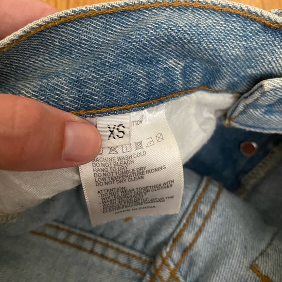 High-Waisted Denim Shorts - Picture 3 of 3